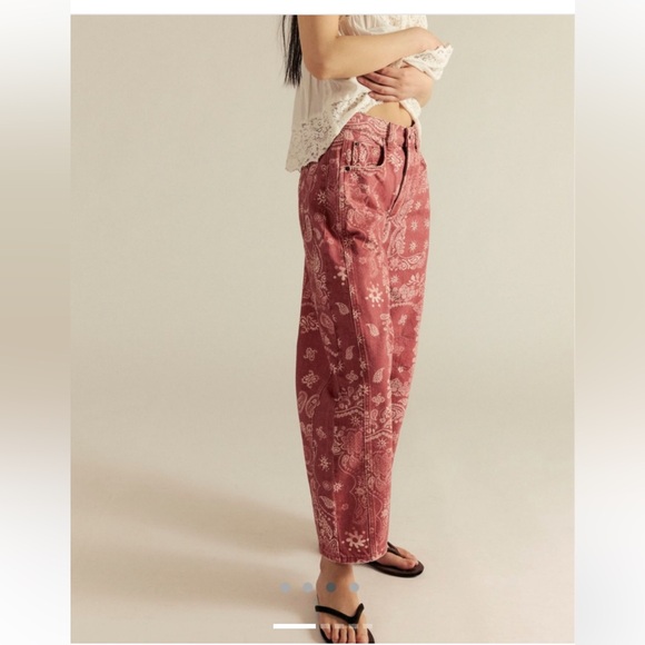 Red Bandana Print Barrel  pants size Large - Picture 2 of 13